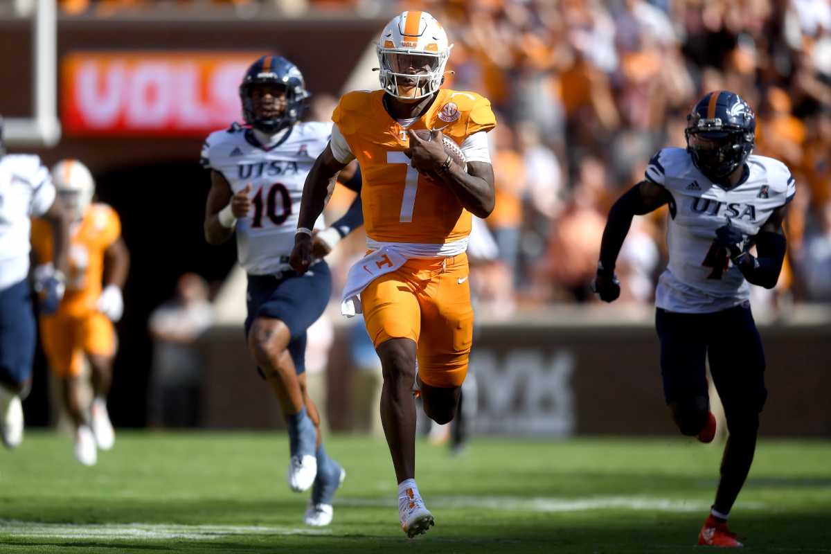 Tennessee Volunteers QB Joe Milton III during a touchdown run against UTSA. (Photo by Caitie McMekin of the News Sentinel)